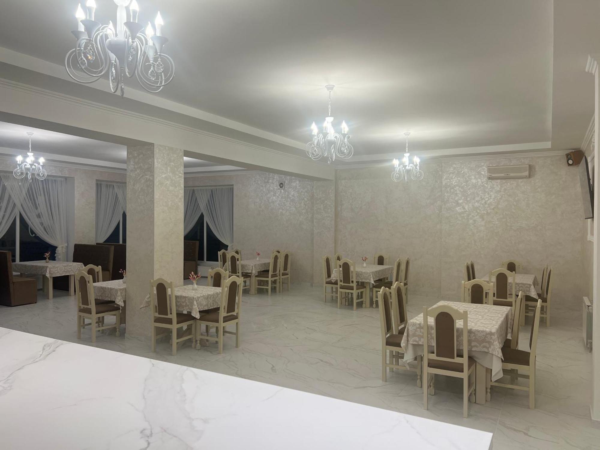 Grand Hotel Mohyliv-Podilskyi Kültér fotó