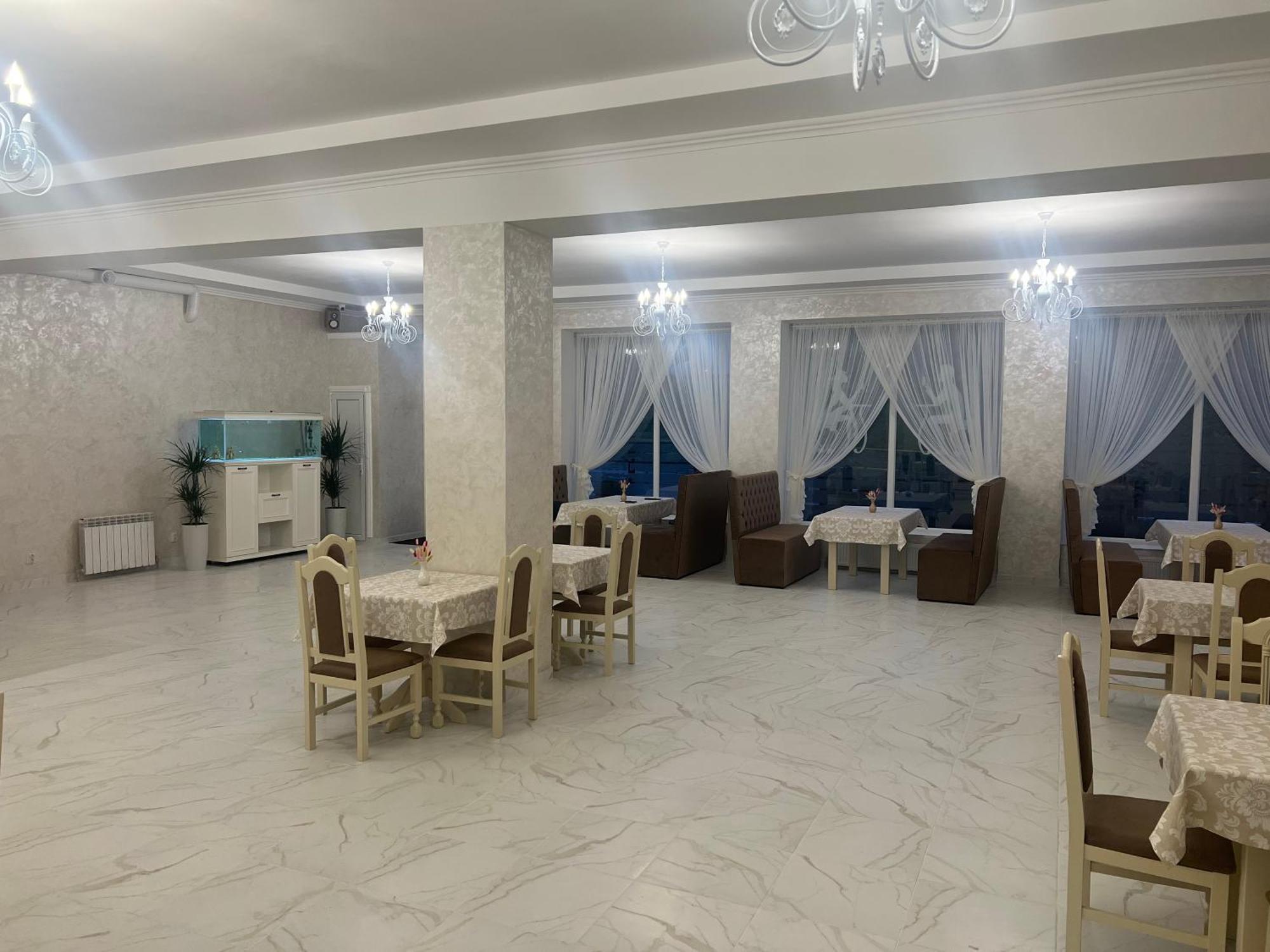 Grand Hotel Mohyliv-Podilskyi Kültér fotó